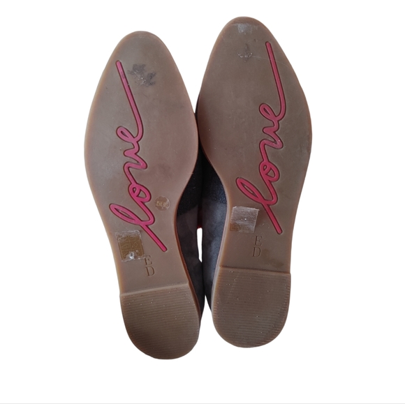 Ellen Degeneres Grey Suede Flats Slip On Shoes - Picture 4 of 9